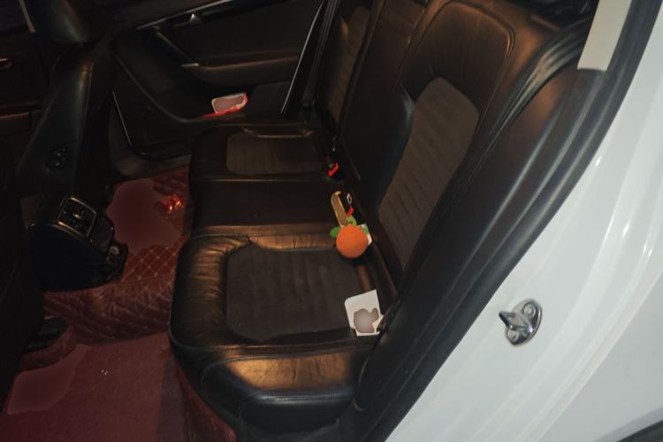 Used Volkswagen Magotan 2015 Facelift 1.8TSI Luxury Model Left Rear Seat