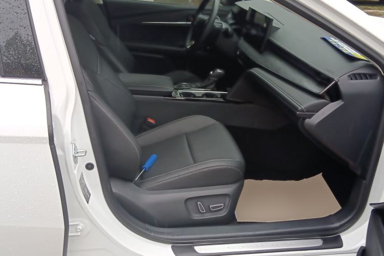 Used Toyota Camry 2024 2.0G Prestige Edition
