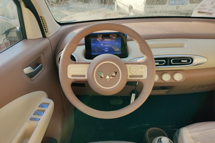 Used Wuling Hongguang MINIEV 2025 Four-Door Version Advanced Edition
