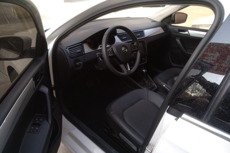 Used Skoda Rapid 2022 1.5L Automatic Comfort Edition
