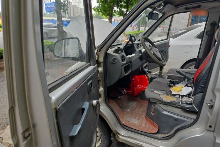 Used Wuling Zhiguang 2010 1.0L New Version Practical Short-Body L2Y
