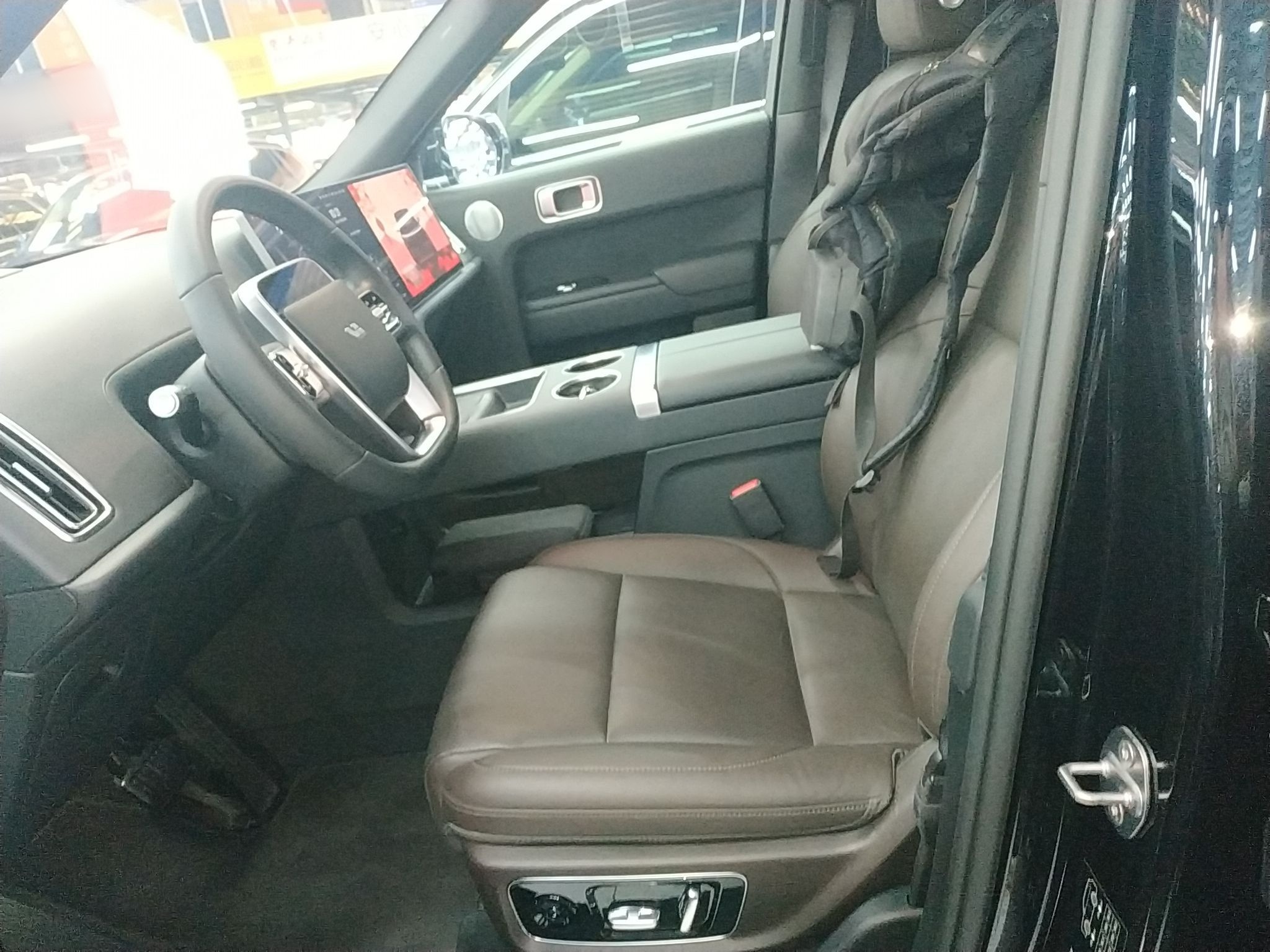 Переднее сиденье в автомобиле