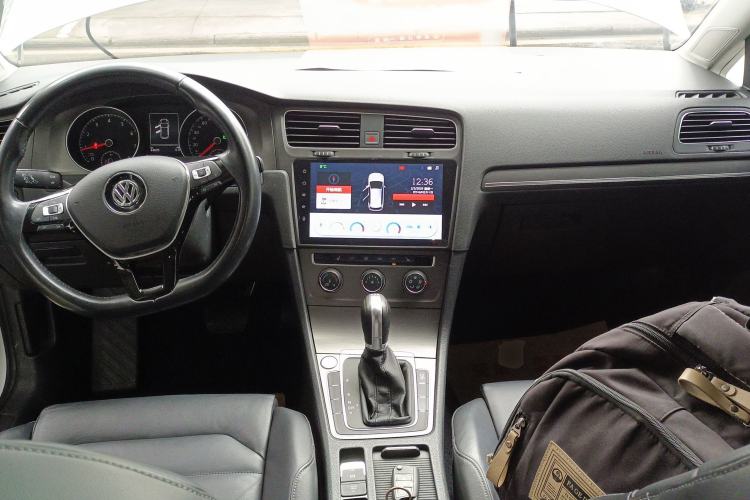 Used Volkswagen Golf 2015 1.4TSI Automatic Luxury Model
