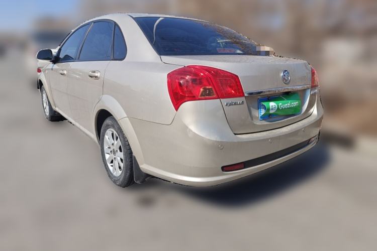 Used Buick Excelle 2015 1.5L Automatic Classic Model
