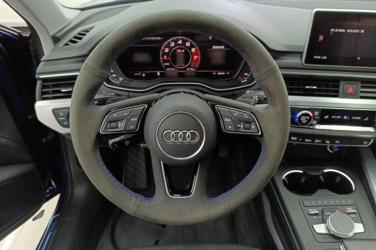 Used Audi A4L 2019 40 TFSI Fashion Edition China VI Emission Standard
