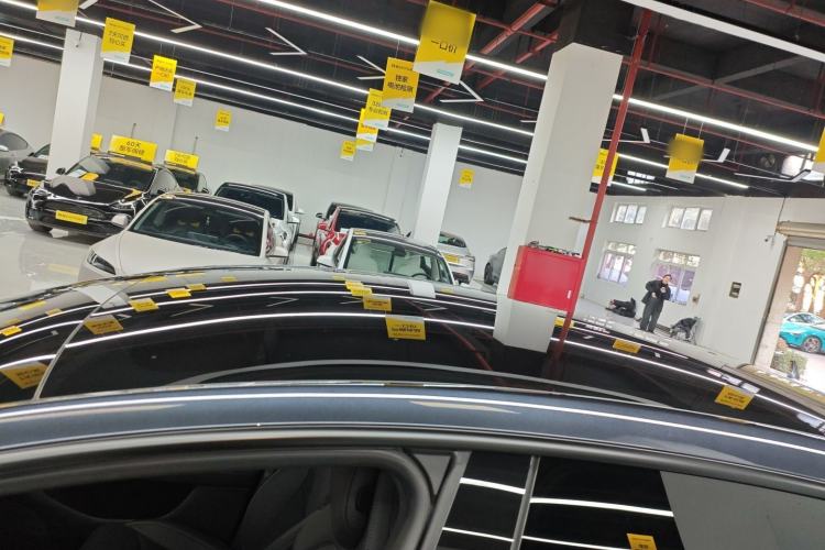 Used Tesla Model Y L 2025 Model Long-Range All-Wheel-Drive Version