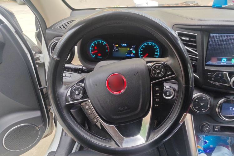 Used BYD Song 2017 Gaishe Upgrade Edition 1.5TID Automatic Elite Model
