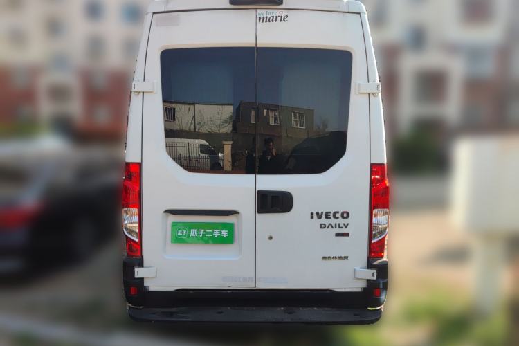 Used Iveco Eurocargo 2018 2.3T Long Wheelbase Short Overhang Multi-Purpose Vehicle with Side Sliding Door F1A Rear