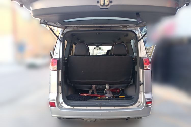 Used Dongfeng Shuaike 2011 1.6L Manual Comfort 7-Seater
