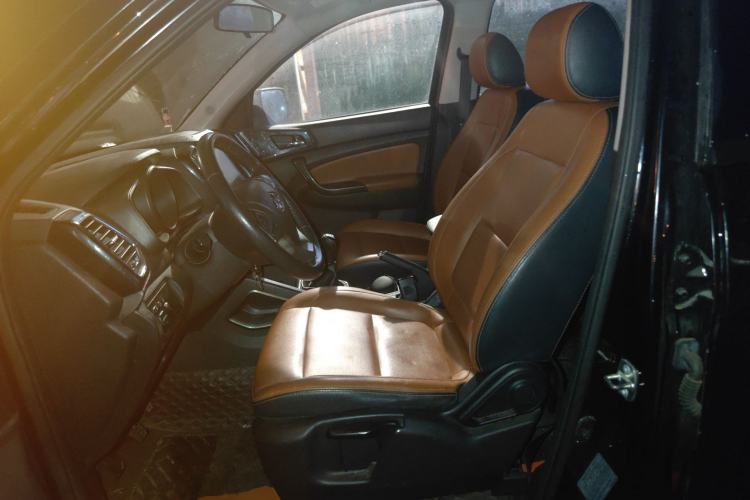 Used CHANGAN OSHAN CX70 2016 1.6L Manual Luxury Model Left Front Seat