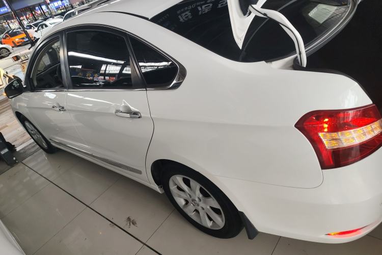 Used Dongfeng Aeolus A60 2014 1.6L Automatic Luxury Model