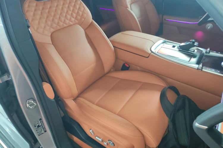 Used Tank 700 New Energy 2024 Hi4-T Extreme Edition Right Front Seat