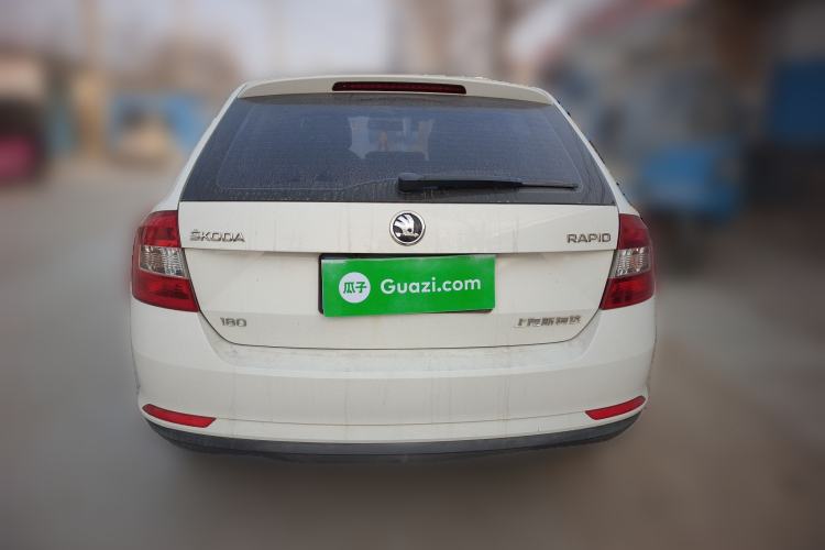 Used Skoda Rapid Spaceback 2018 1.6L Manual Standard Edition