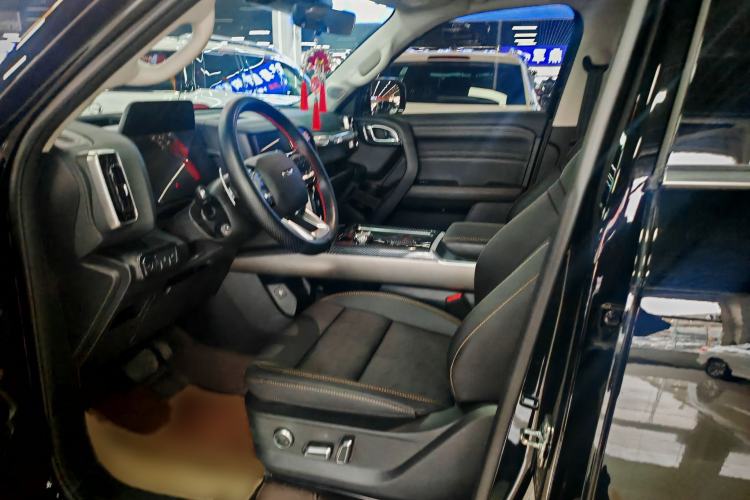 Used Haval DARGO 2024 2.0T DCT Chinese Rural Dog Edition Interior 2