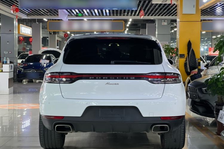 Used Porsche Macan 2021 Macan 2.0T Exterior 3