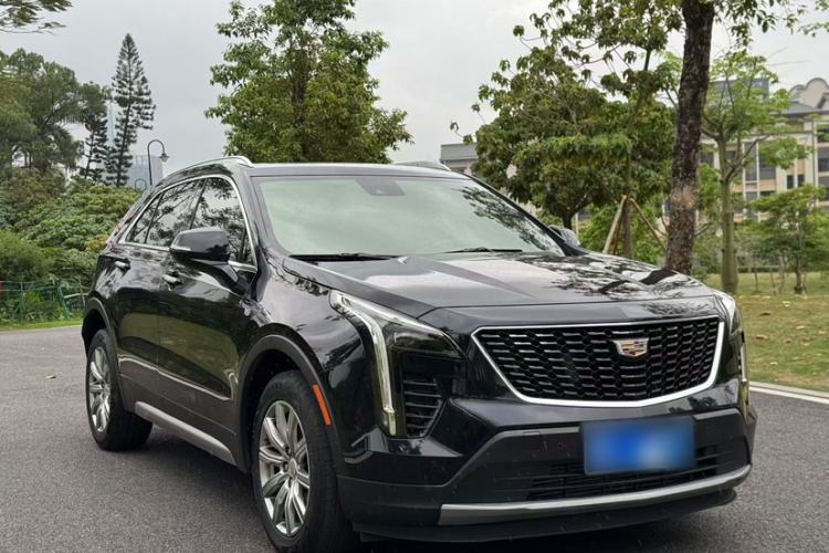 Used Cadillac XT4 2022 28T Two-Wheel-Drive Luxury Version Exterior 2