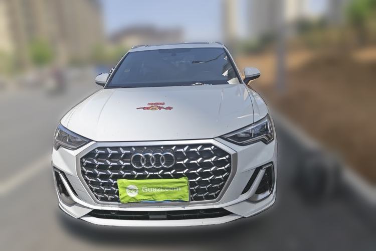 Used Audi Q3 2024 35 TFSI Ambition Dynamic Edition
