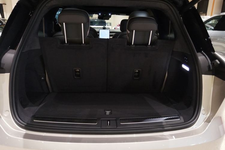 Used Nio ES8 2023 75 kWh Trunk