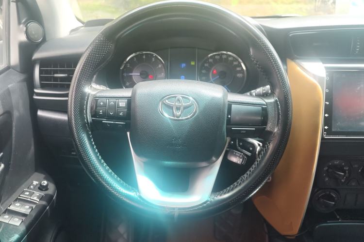 Used Toyota Fortuner 2016 2.7L Middle East Version Steering Wheel