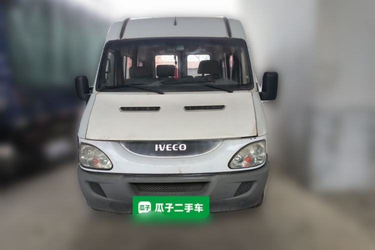 Used Iveco Turin 2009 2.8T-V36 Base Version Front