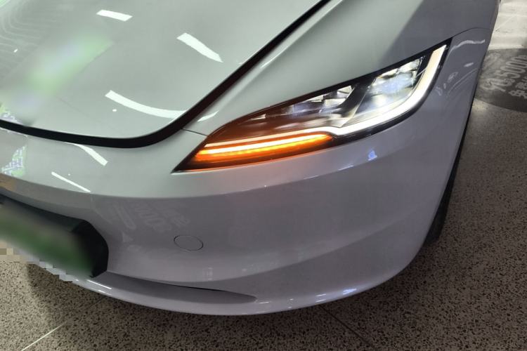 Used Tesla Model 3 2025 Rear-Wheel-Drive Version