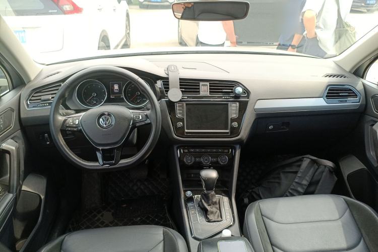 Used Volkswagen Tiguan L 2018 330TSI Automatic Two-Wheel Drive Luxury Edition
