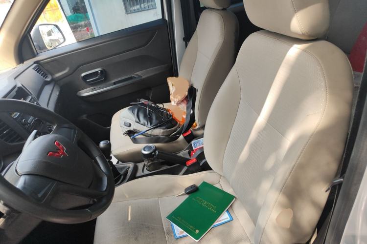 Used Wuling Hongguang V 2022 1.5L Jingqu Version Hydraulic Power Steering LAR