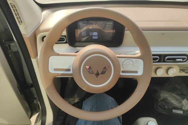 Used Wuling Hongguang MINIEV 2024 3rd Generation 215km Youth Edition