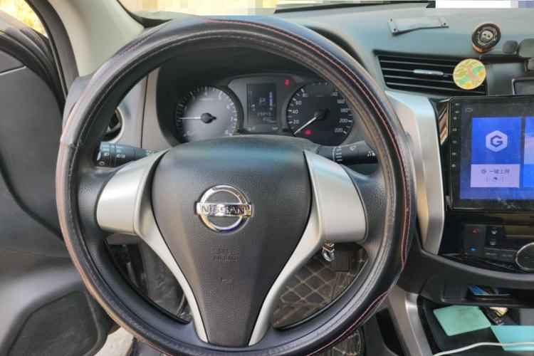 Used Nissan Navara 2017 2.5L Automatic 2WD Luxury Edition QR25 Steering Wheel