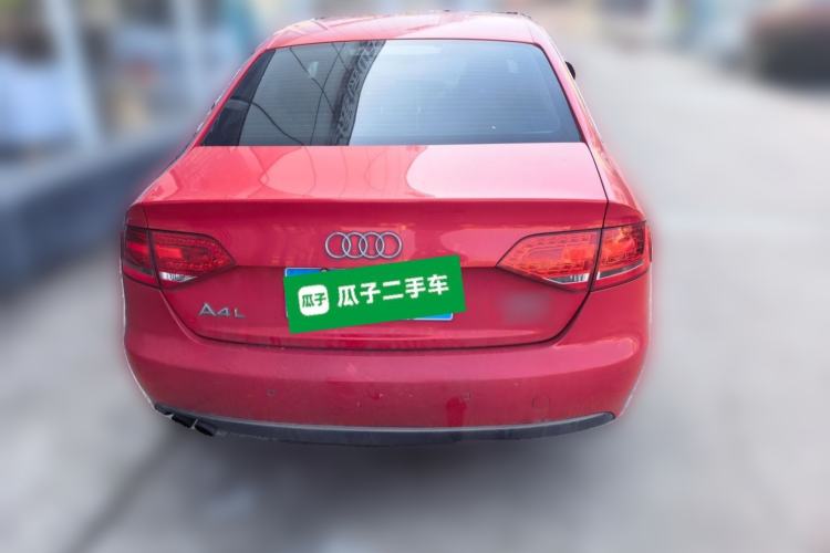 Used Audi A4L 2012 2.0 TFSI automatic Comfort trim level