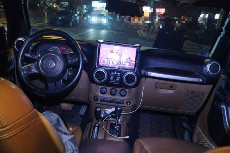 Used Jeep Wrangler 2013 3.6L Sahara Four-Door Edition
