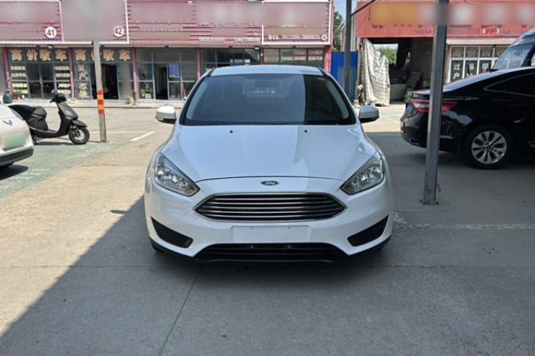 Used Ford Focus 2018 Sedan Classic 1.6L Automatic Comfort Plus Smart Drive Version