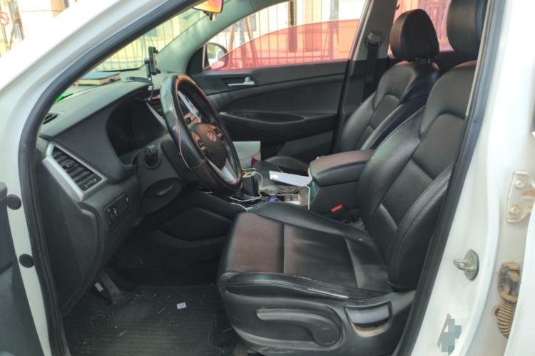 Used Hyundai Tucson 2015 1.6T Dual-Clutch Two-Wheel-Drive Smart Model