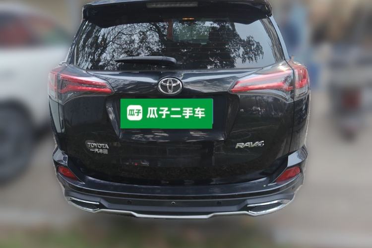 Used Toyota RAV4 2019 2.0L CVT Two-Wheel Drive Pioneer Edition China VI Standard