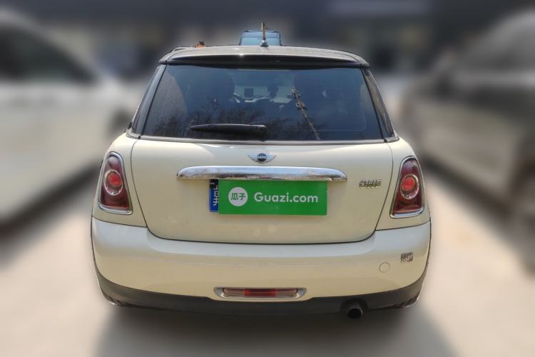 Used MINI 2011 1.6L ONE
