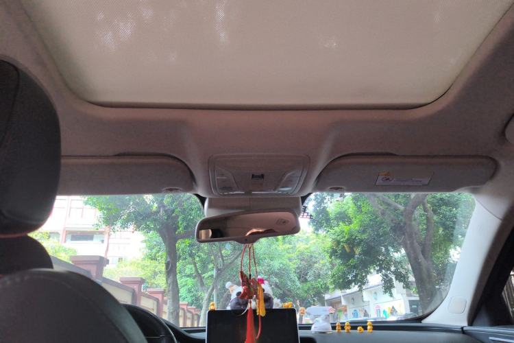 Used Hongqi H5 2022 Classic Model Facelift 1.8T Automatic Smart Connect Flagship Edition
