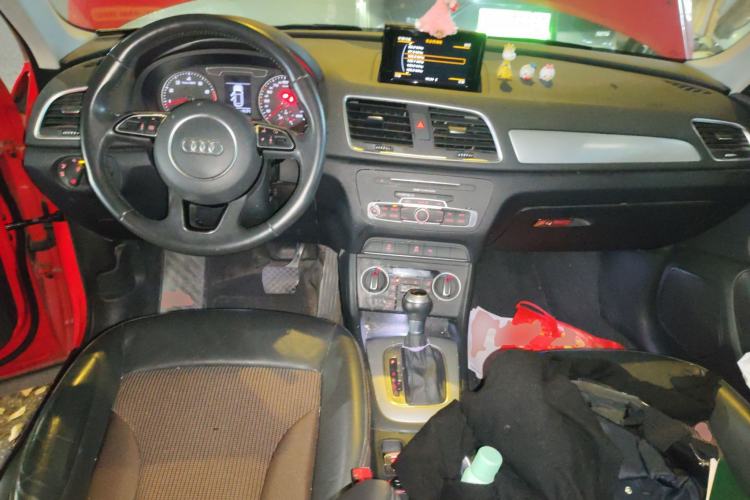 Used Audi Q3 2018 30th Anniversary Edition 30 TFSI Standard Model
