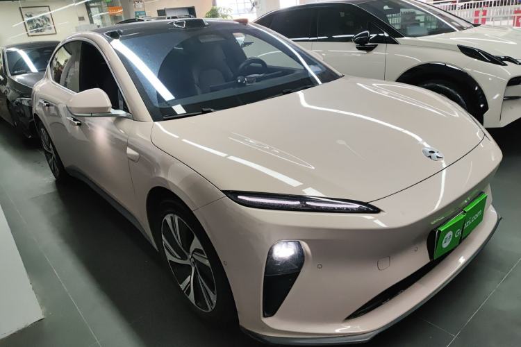 Used Nio ET5 2024 75 kWh Front Right 45 Deg