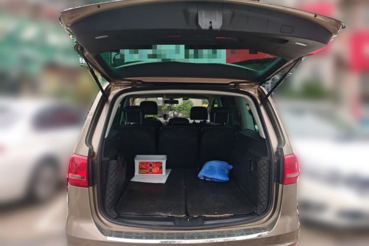 Used Volkswagen Sharan 2014 2.0 TSI Comfort Model Trunk