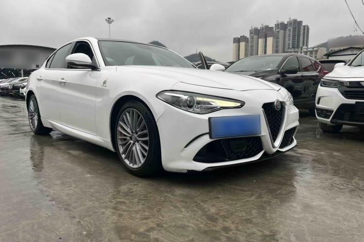 Used Alfa Romeo Giulia 2017 2.0T 280HP Luxury Edition