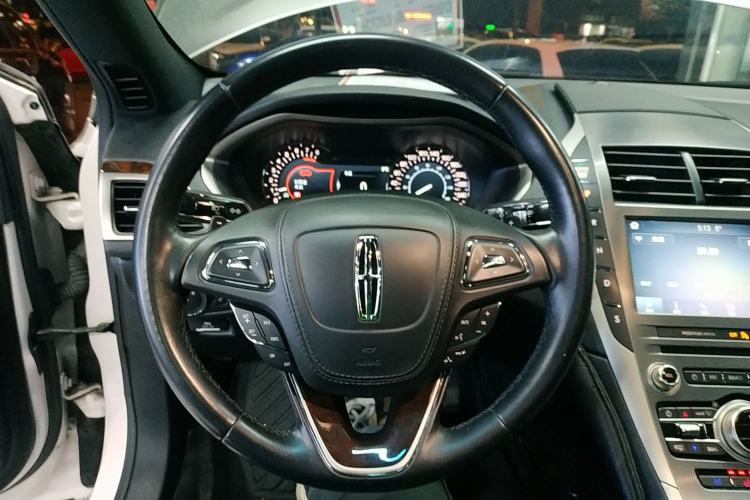 Used Lincoln MKZ 2017 2.0T Luxury Edition
