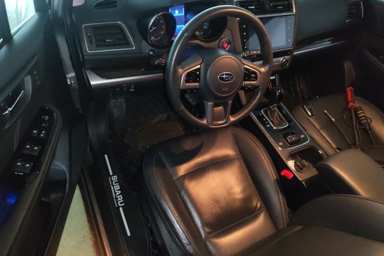 Used Subaru Outback 2017 2.5i Luxury Navigation Edition with EyeSight
