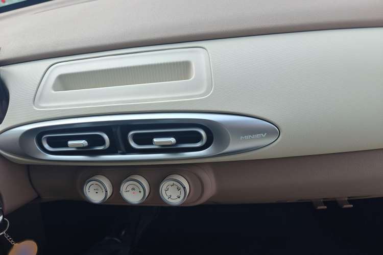 Used Wuling Hongguang MINIEV 2025 Four-Door Version Advanced Edition