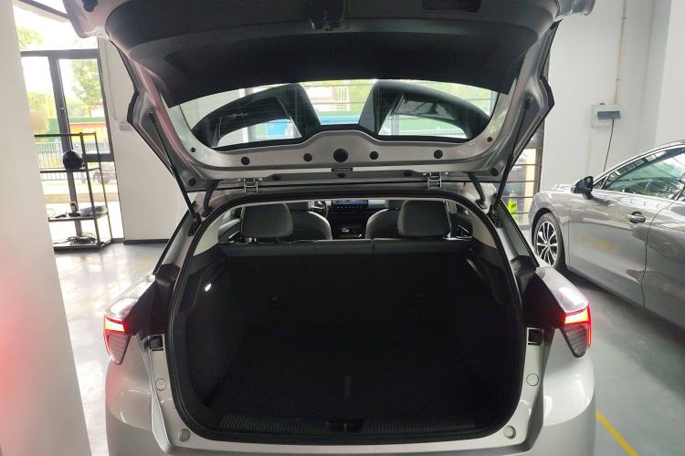 Used MG 4 EV 2023 415 km Range Sea-Faring Champion Edition