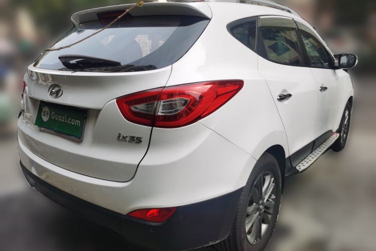 Used Hyundai ix35 2013 2.0L Automatic Two-Wheel Drive Smart GLS China IV Standard