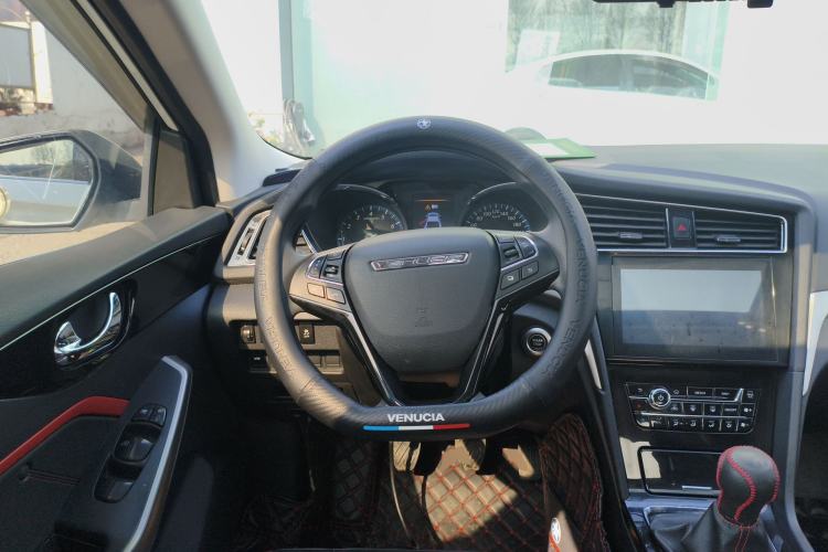 Used Venucia D60 2019 100 000 Honor 1.6L XL Manual Chenku Edition China V Standard
