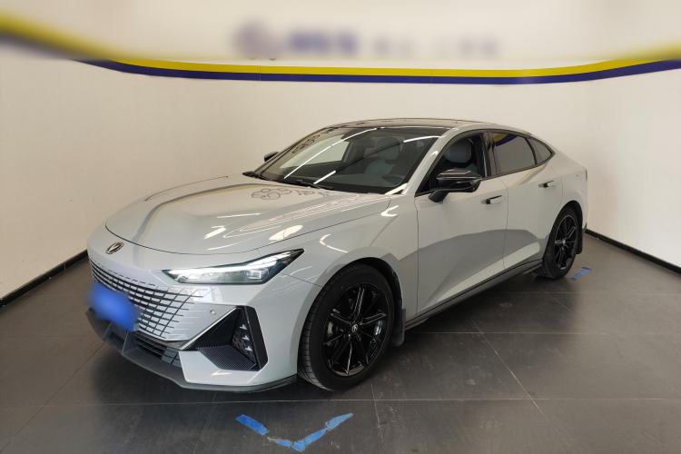 Used Changan UNI-V 2022 1.5T Prestige Version