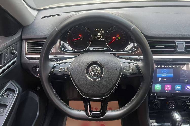 Used Volkswagen Bora 2016 230TSI DSG Luxury Version