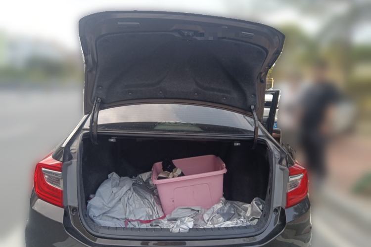 Used Honda Crider 2013 1.8L automatic luxury edition
