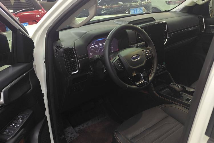 Used Ford Ranger 2023 Trailblazer 4x4 Automatic Version – Gasoline
